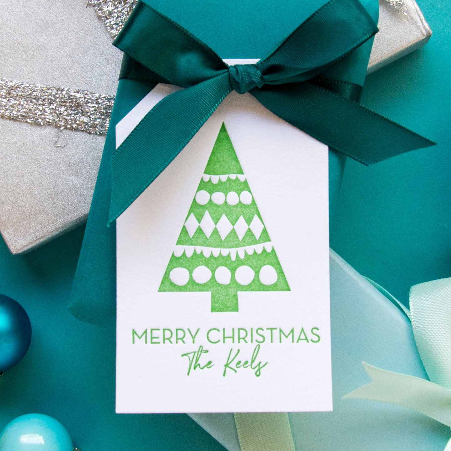 retro christmas tree specialty tag - T165